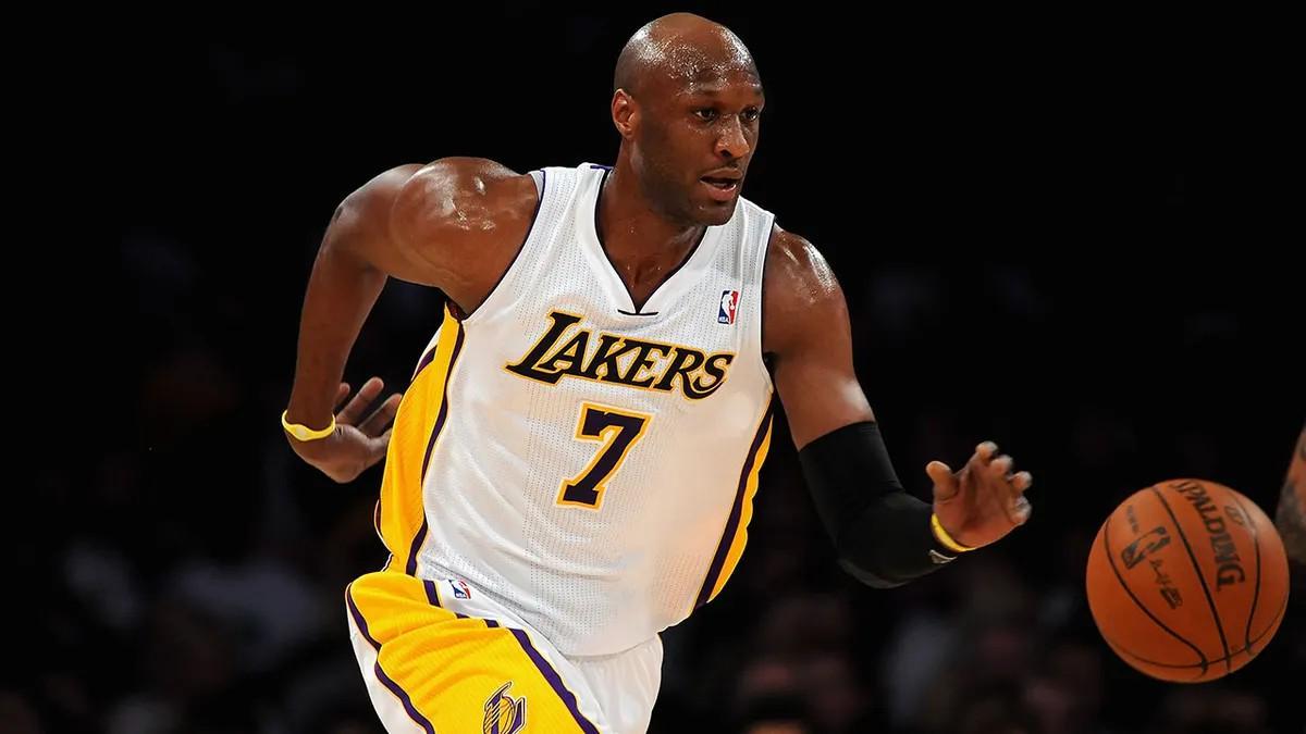 奥多姆：现在的NBA球队总让核心打挡拆到没剩几秒，然后甩锅给角色球员